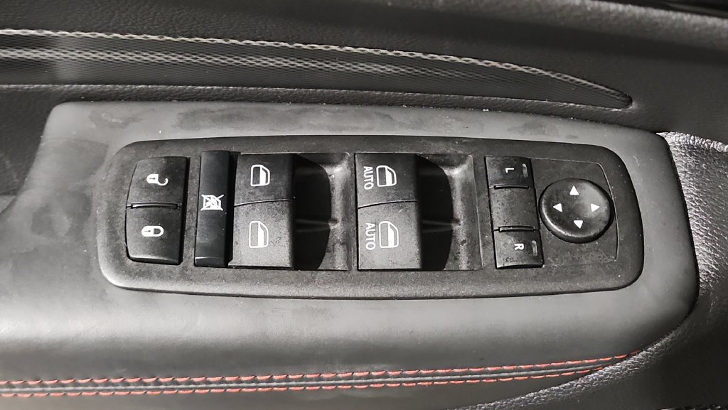 Used 2025 Dodge Durango R/T AWD/4WD image 17