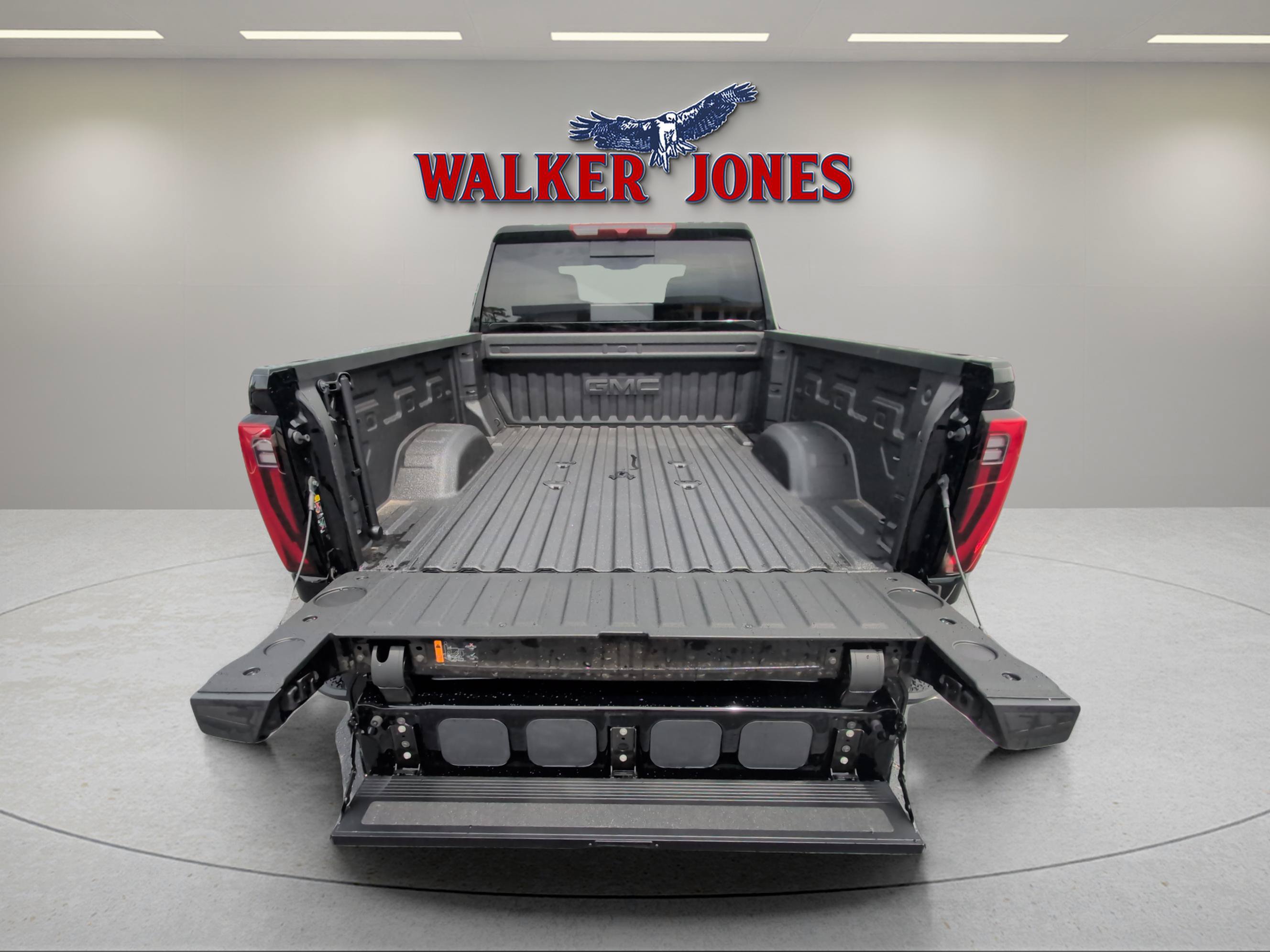 New 2025 GMC Sierra 2500 SLT w/ SLT Convenience Package AWD/4WD image 15
