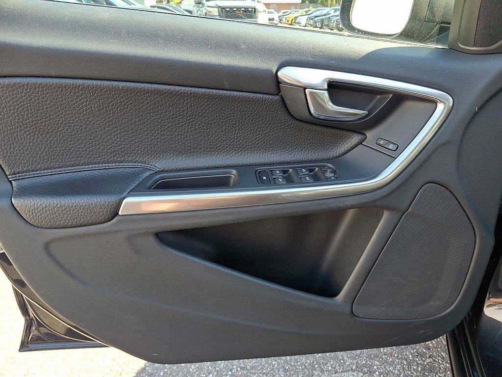 Used 2012 Volvo S60 T5 w/ Climate Pkg FWD image 13