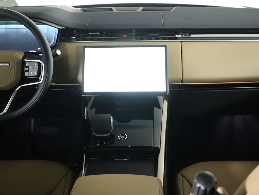 New 2026 Land Rover Range Rover Sport SE image 15