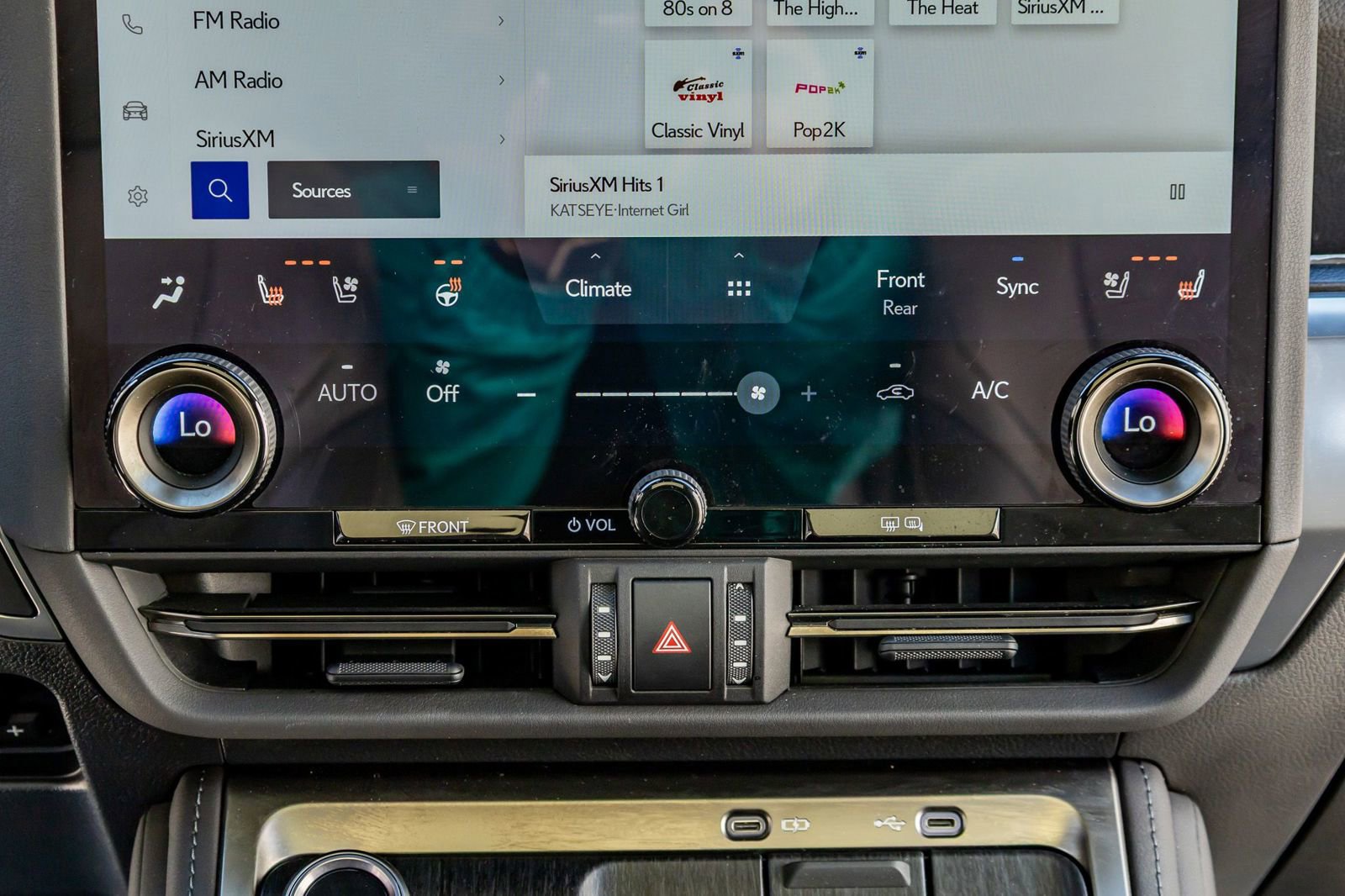 Used 2024 Lexus GX 550 w/ Accessory Package (Z1) image 27