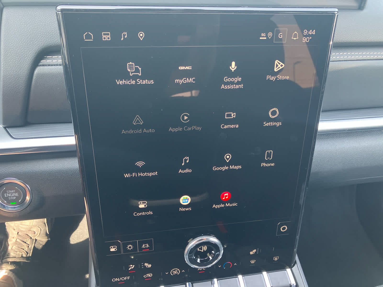 New 2027 GMC Terrain Elevation w/ LPO, Floor Liner Package AWD/4WD image 23