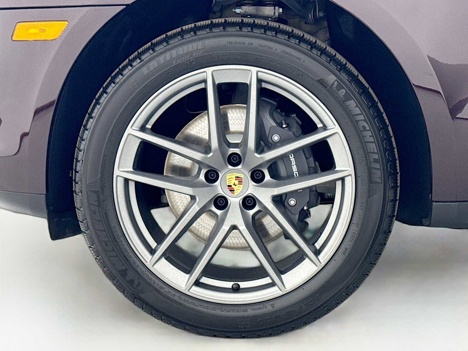 New 2026 Porsche Macan image 33