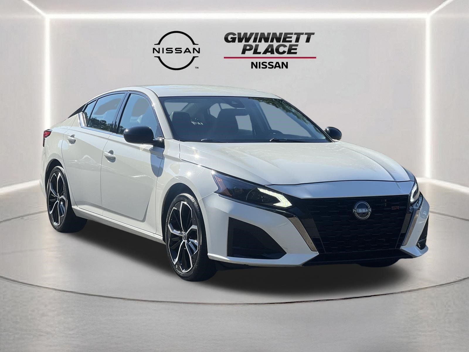 Used 2024 Nissan Altima 2.5 SR FWD image 26