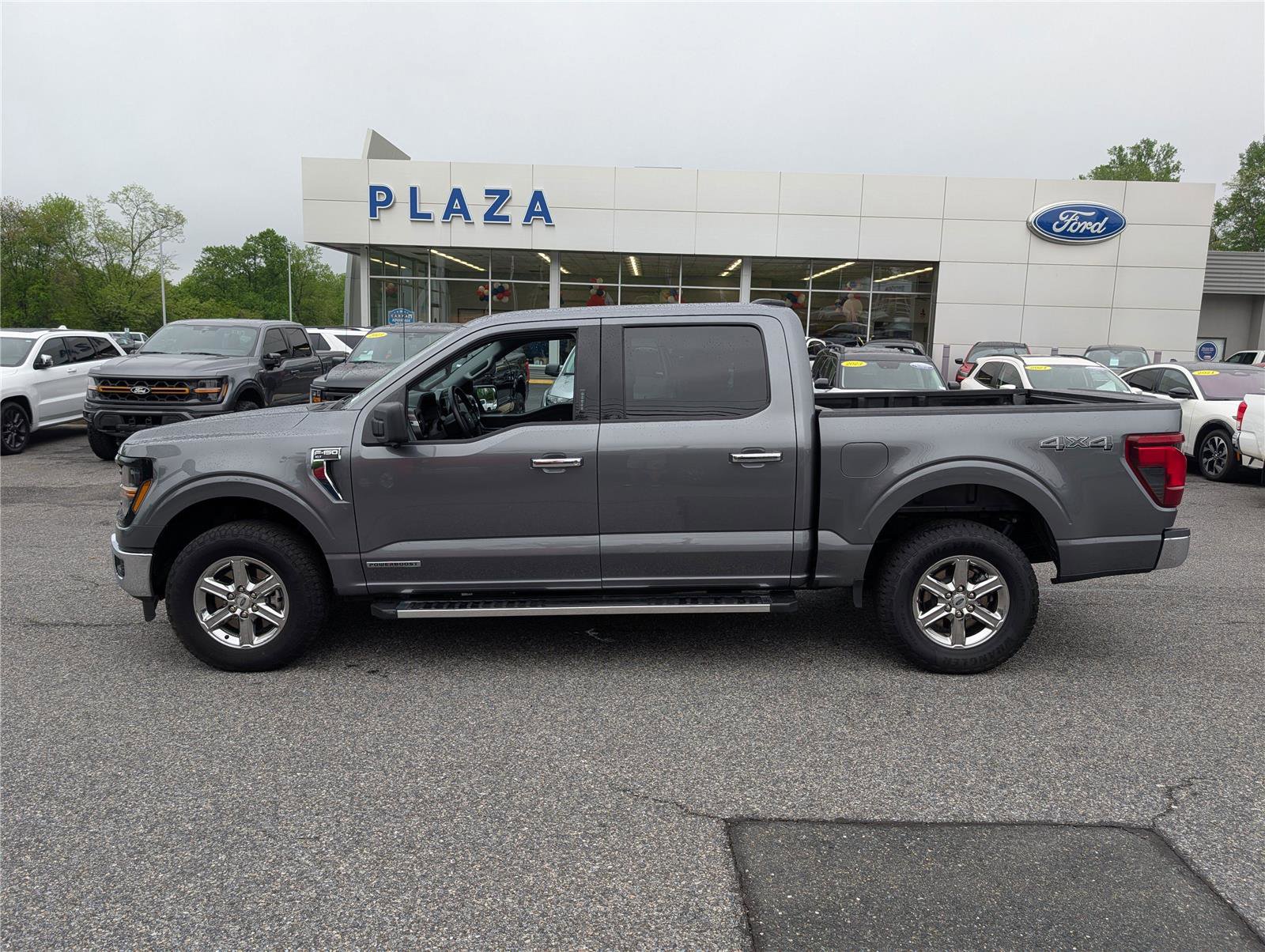 Certified 2024 Ford F150 XLT w/ Mobile Office Package image 3