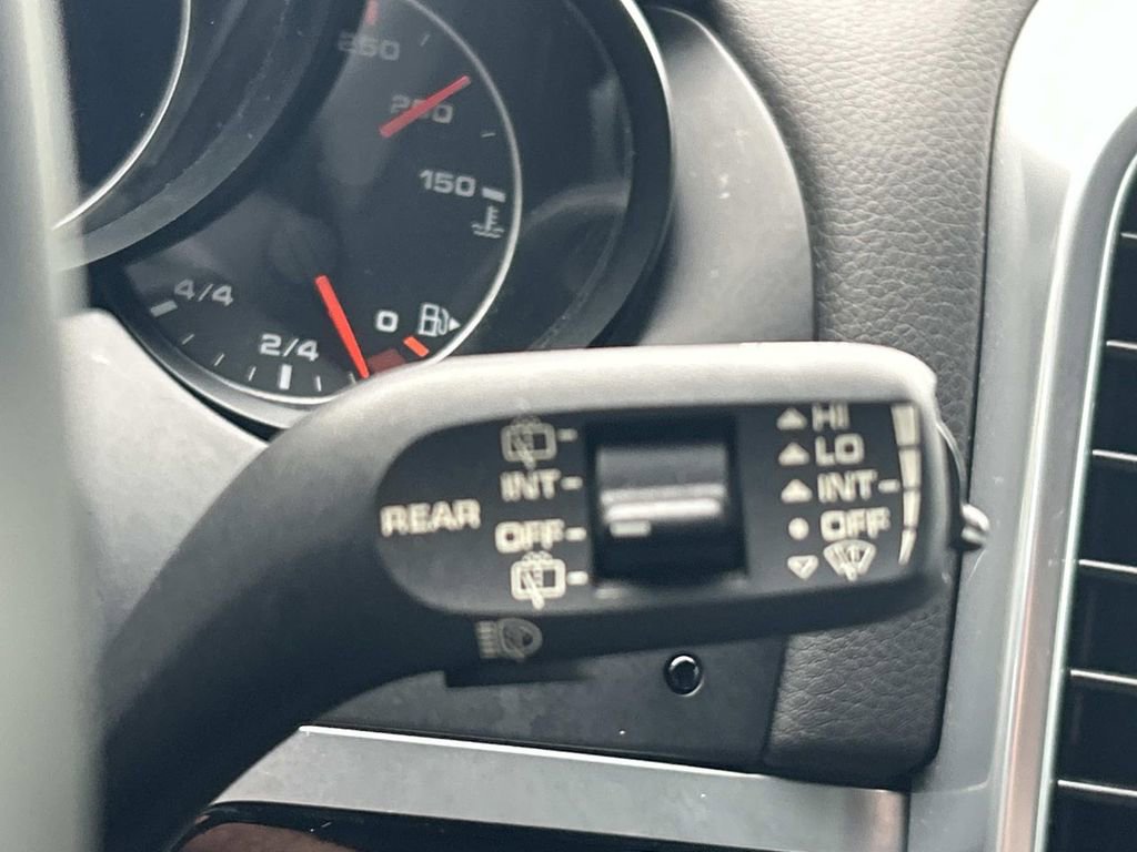 Used 2014 Porsche Cayenne Platinum Edition AWD/4WD image 36