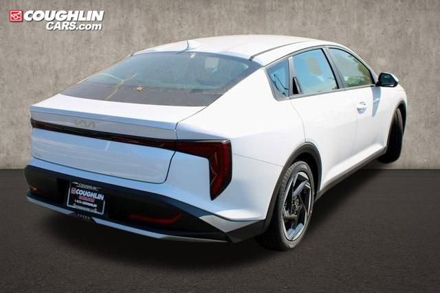 New 2025 Kia K4 EX image 8