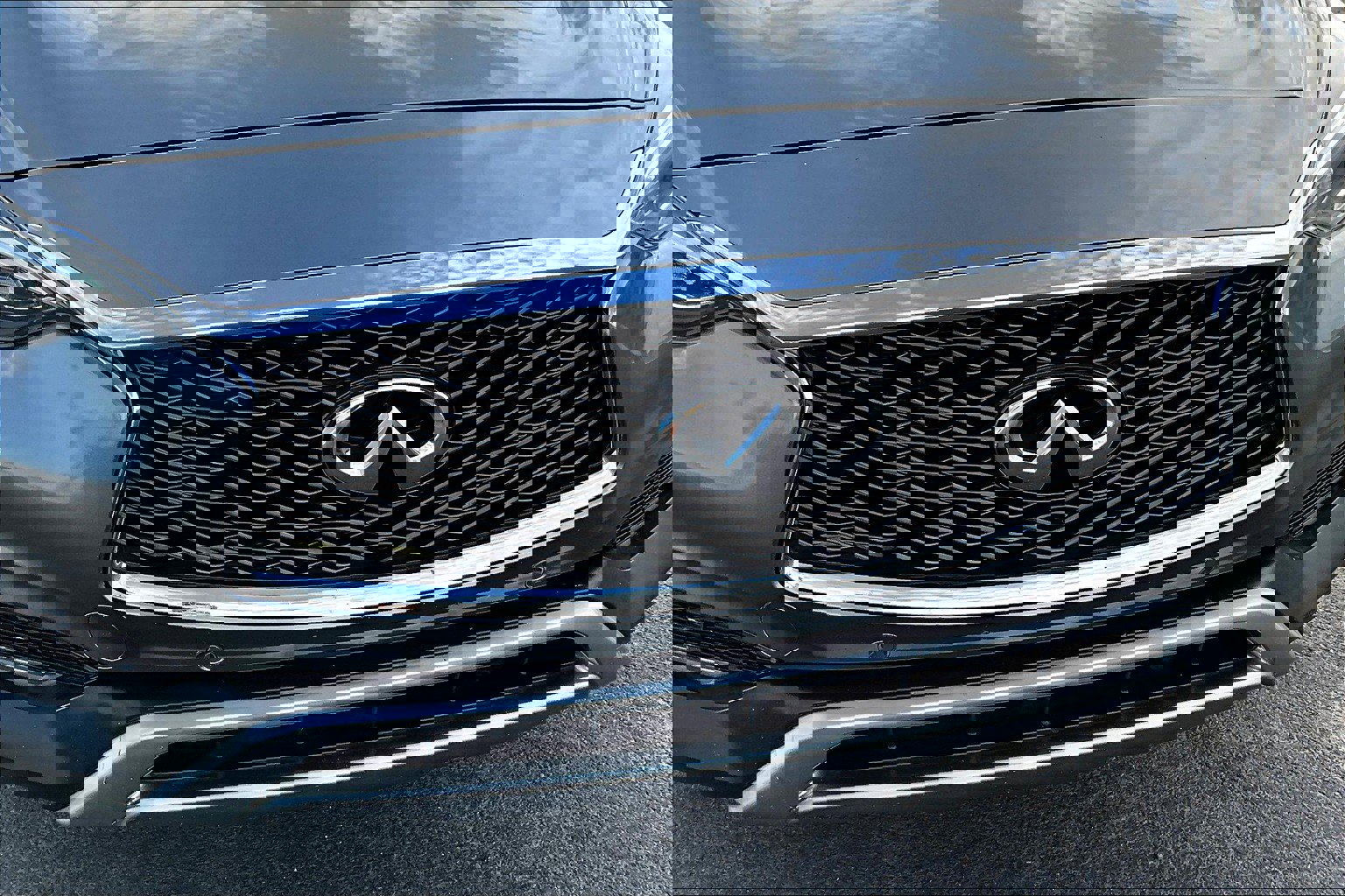 Used 2017 INFINITI QX30 Premium w/ Navigation Package image 27