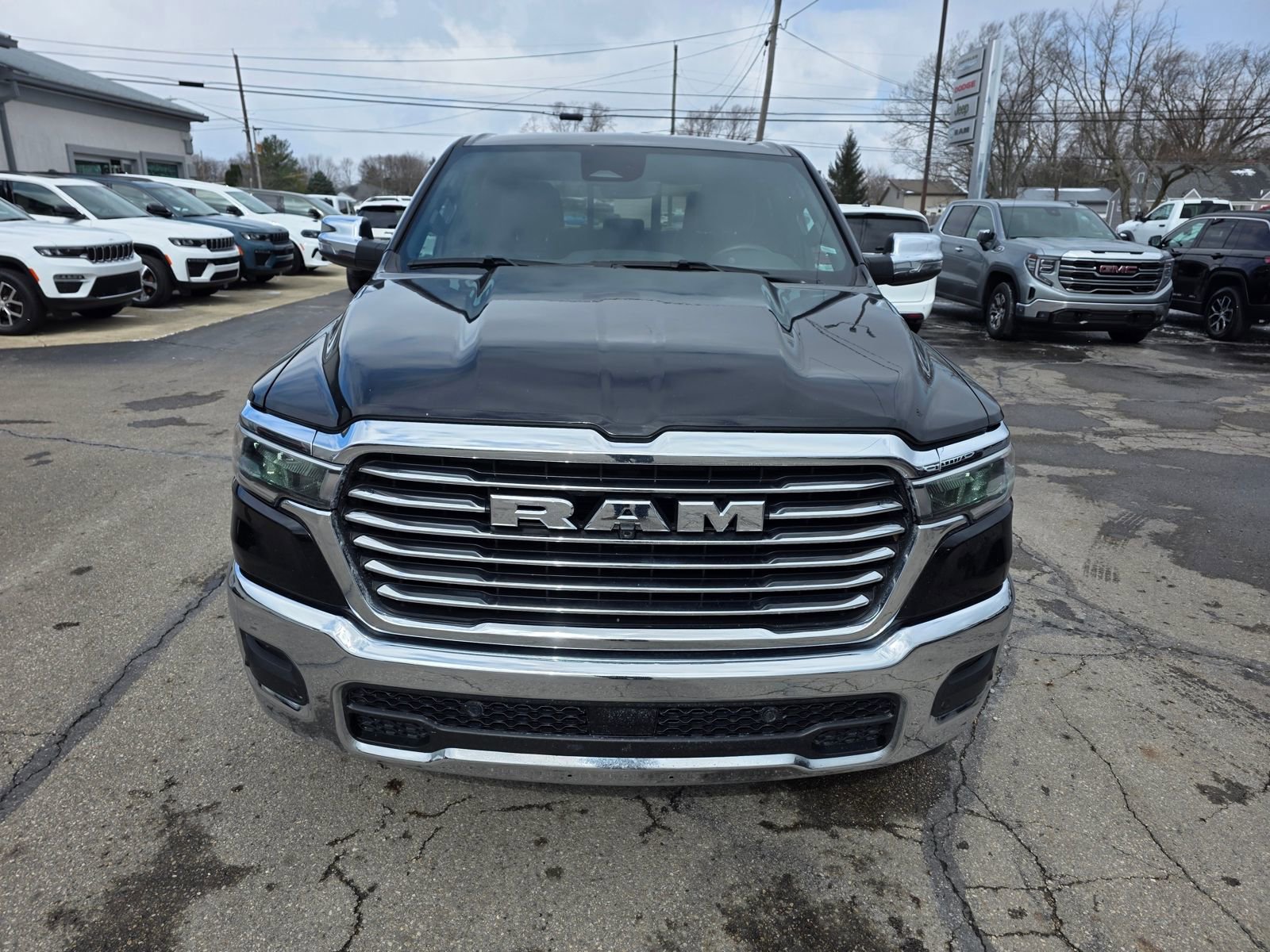 Used 2025 RAM 1500 Laramie image 2