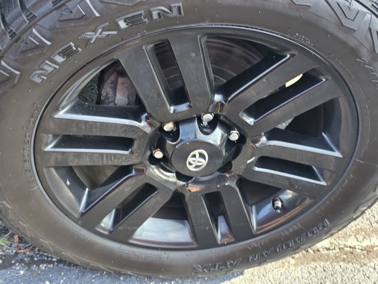 Used 2019 Toyota 4Runner Limited AWD/4WD image 22