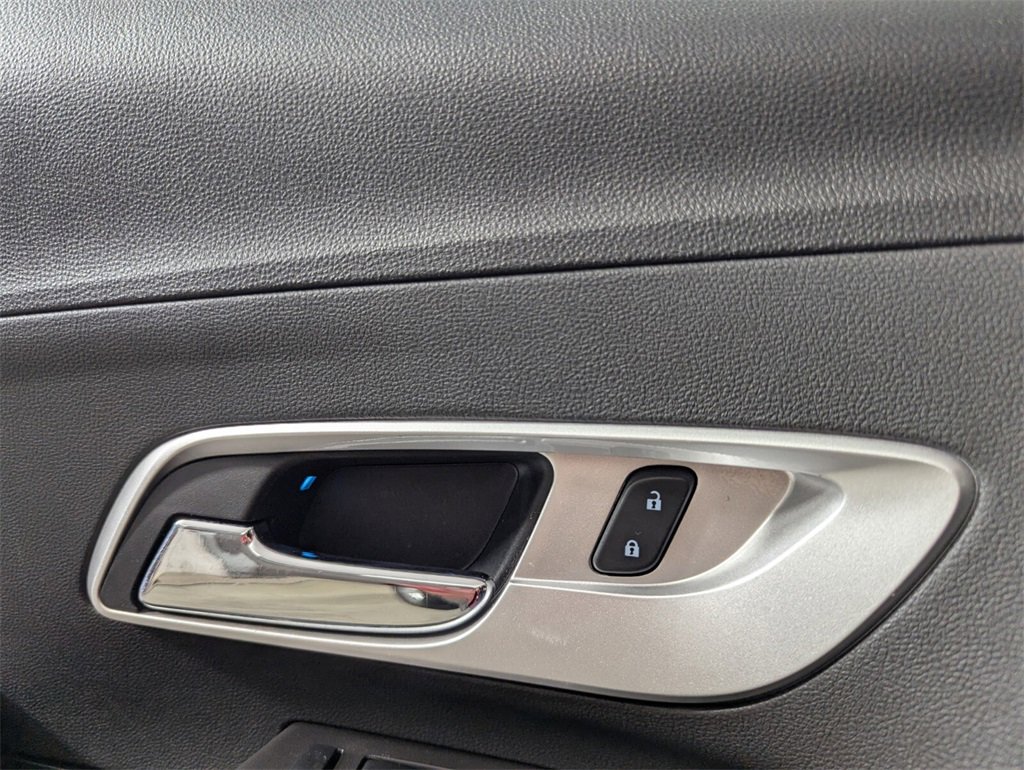 Used 2015 Chevrolet Equinox LTZ image 13