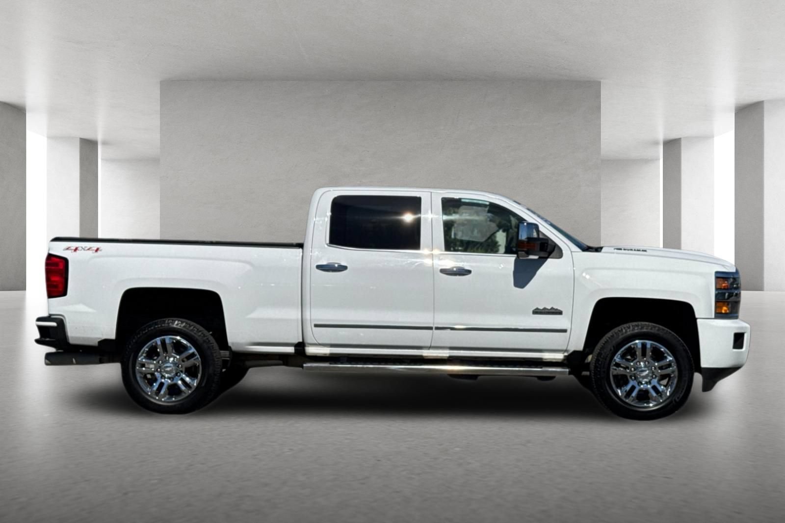 Used 2017 Chevrolet Silverado 2500 High Country w/ Duramax Plus Package AWD/4WD image 3