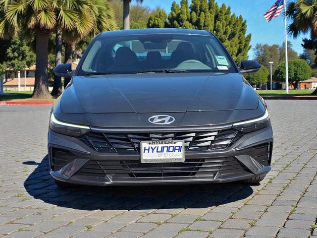Certified 2025 Hyundai Elantra Sport image 3