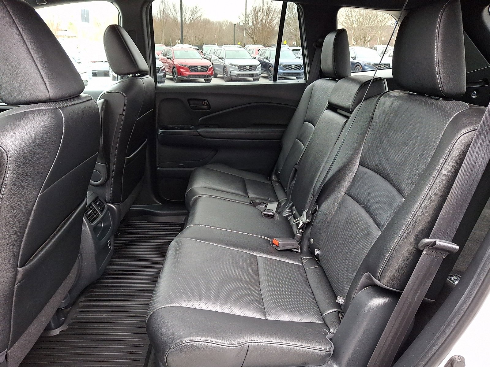 Used 2023 Honda Passport EX-L image 10