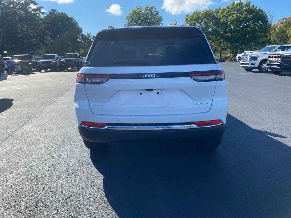New 2027 Jeep Grand Cherokee Laredo X AWD/4WD image 6