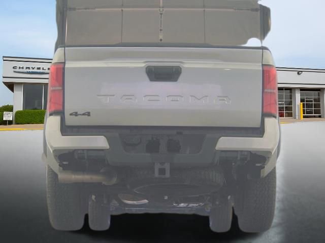 Used 2025 Toyota Tacoma TRD Off-Road image 7