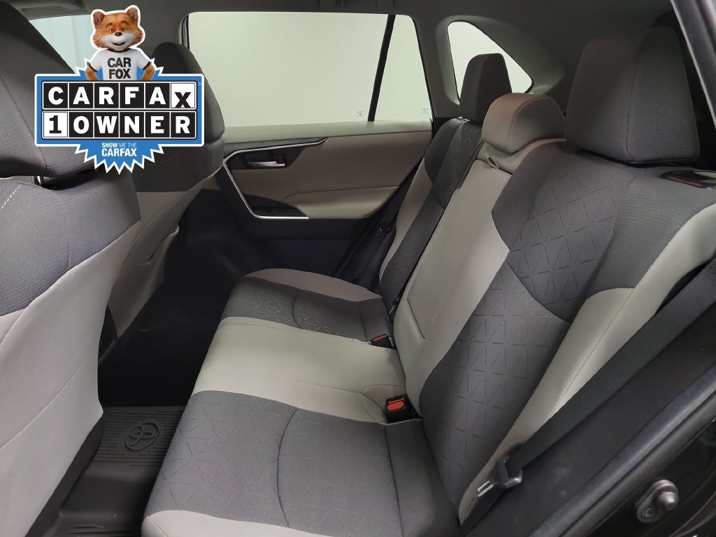 Used 2021 Toyota RAV4 XLE w/ XLE Grade Weather Package FWD image 30