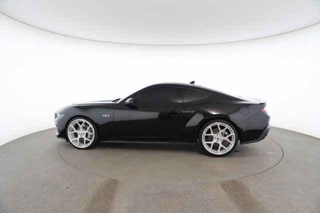 Used 2025 Ford Mustang GT Premium image 7