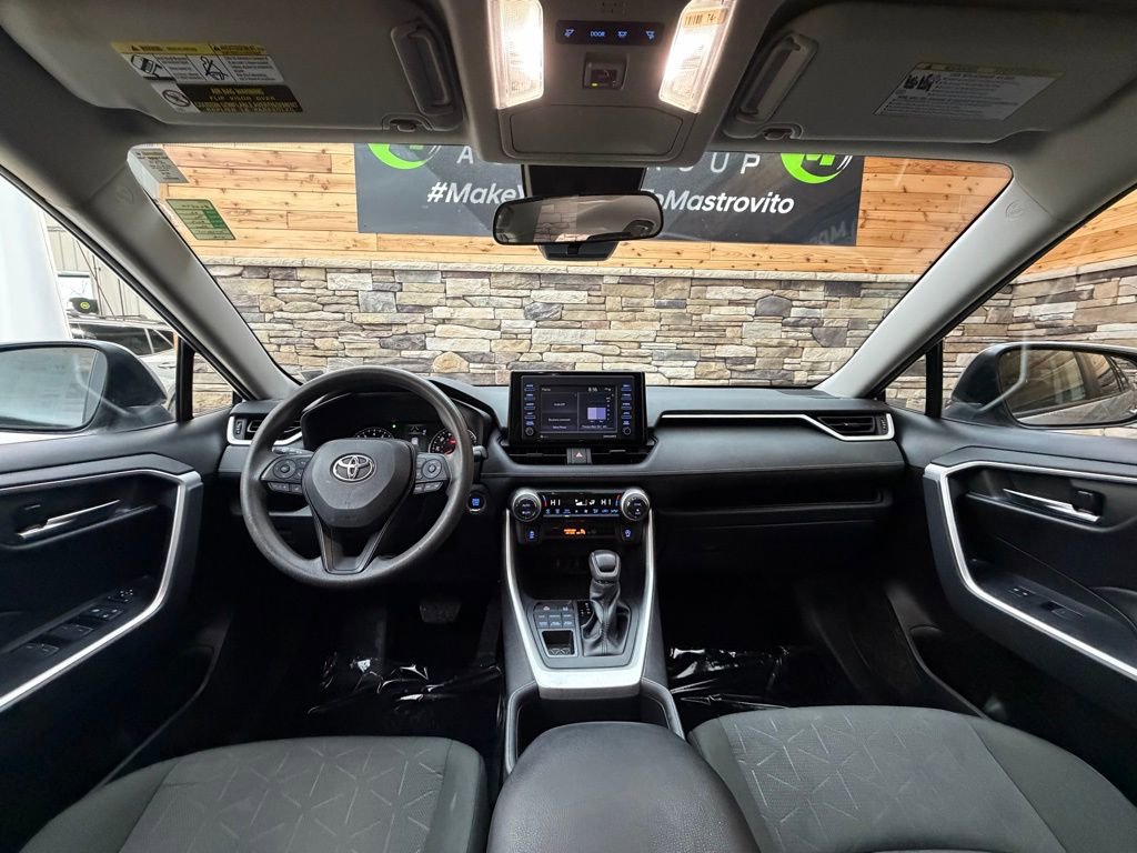 Used 2022 Toyota RAV4 XLE image 16
