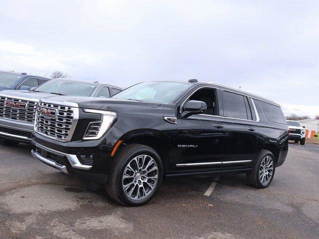 New 2026 GMC Yukon XL Denali w/ Sun & Power Step Package image 3