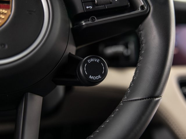 New 2025 Porsche Taycan image 30