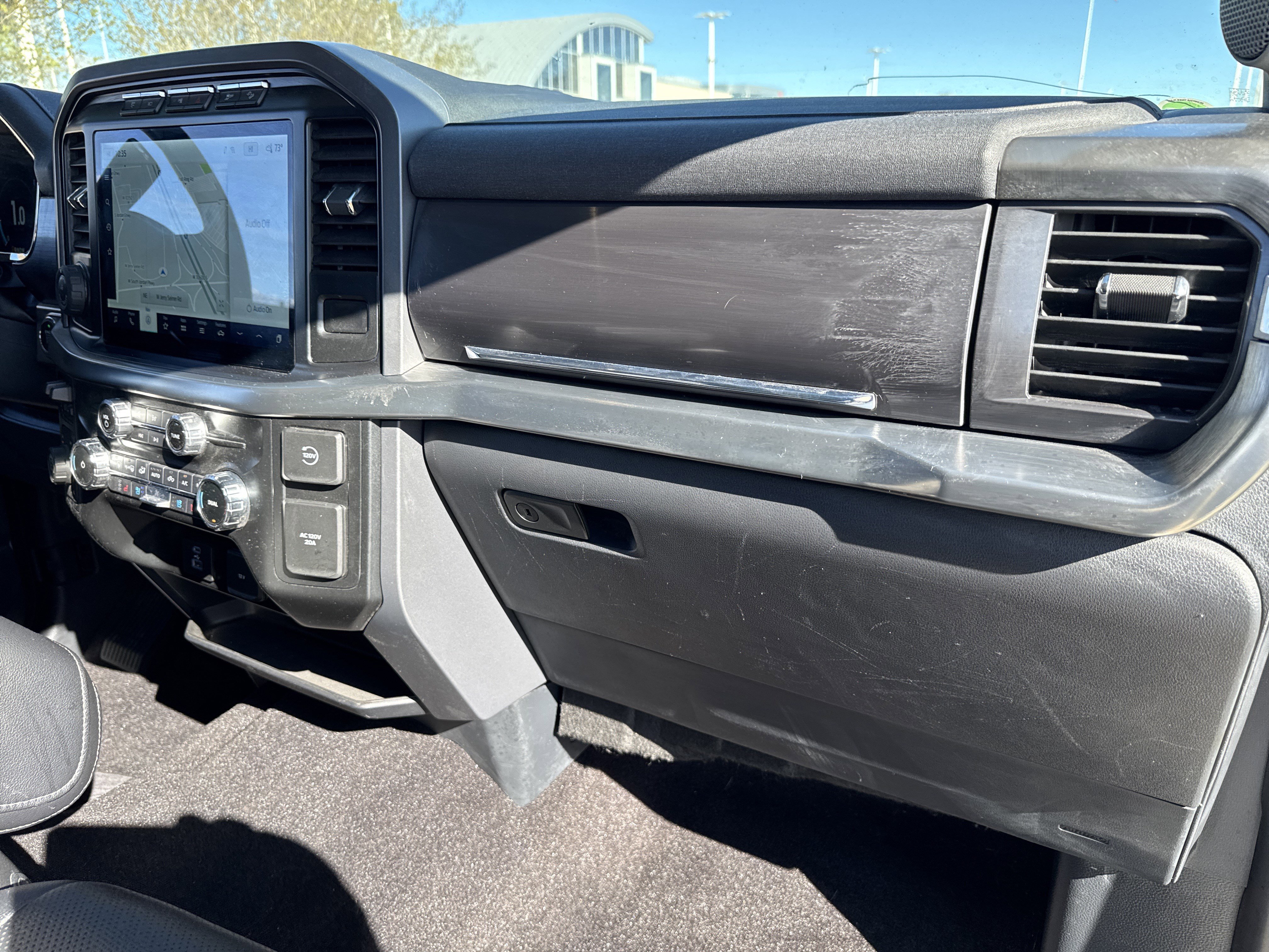 Used 2022 Ford F150 Lariat w/ Max Trailer Tow Package image 21