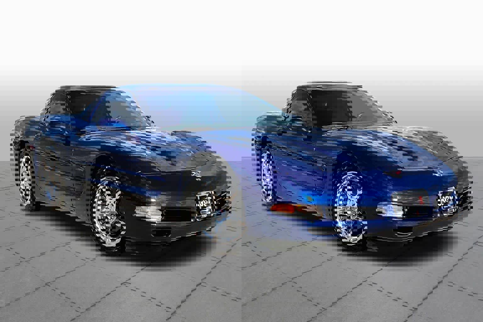 Used 2004 Chevrolet Corvette Coupe w/ Preferred Equipment Group image 2