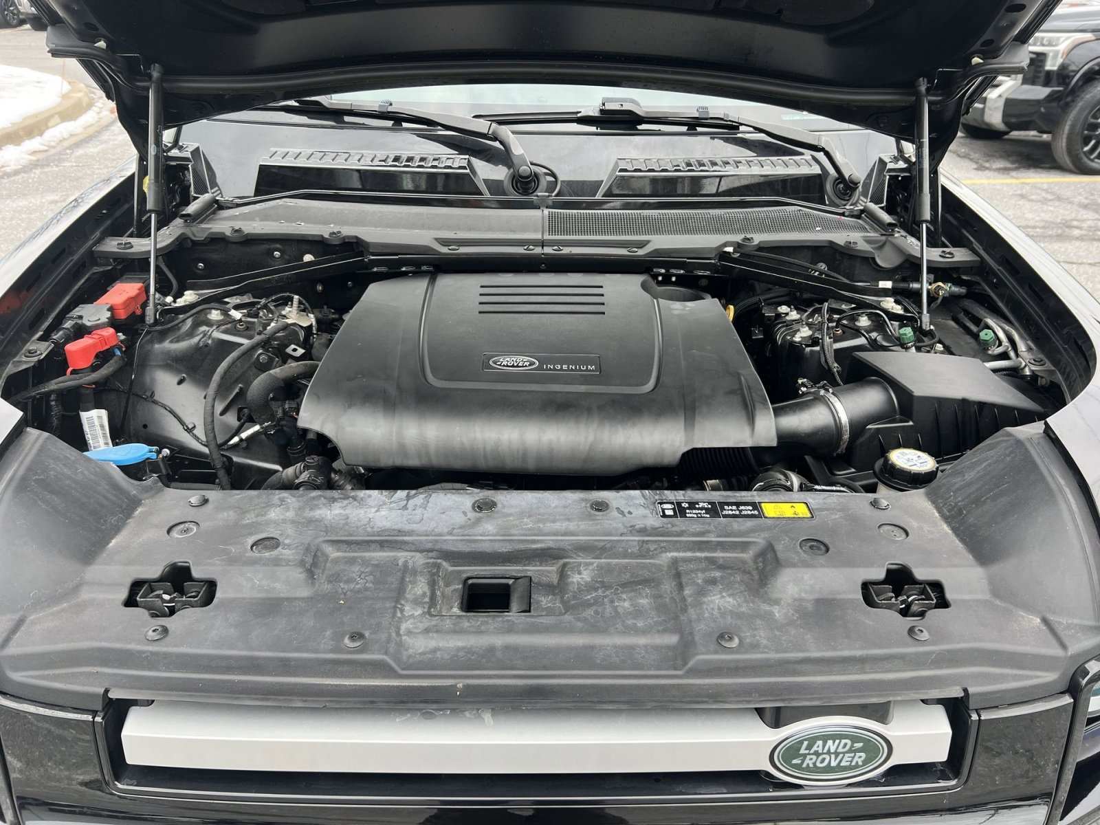 Used 2023 Land Rover Defender 110 S image 28