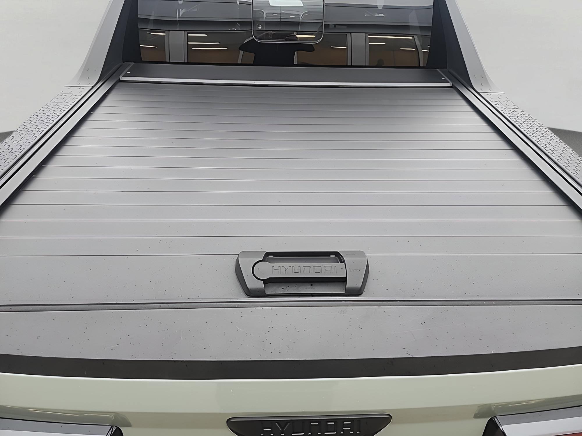 Used 2024 Hyundai Santa Cruz SEL w/ Activity Package image 8