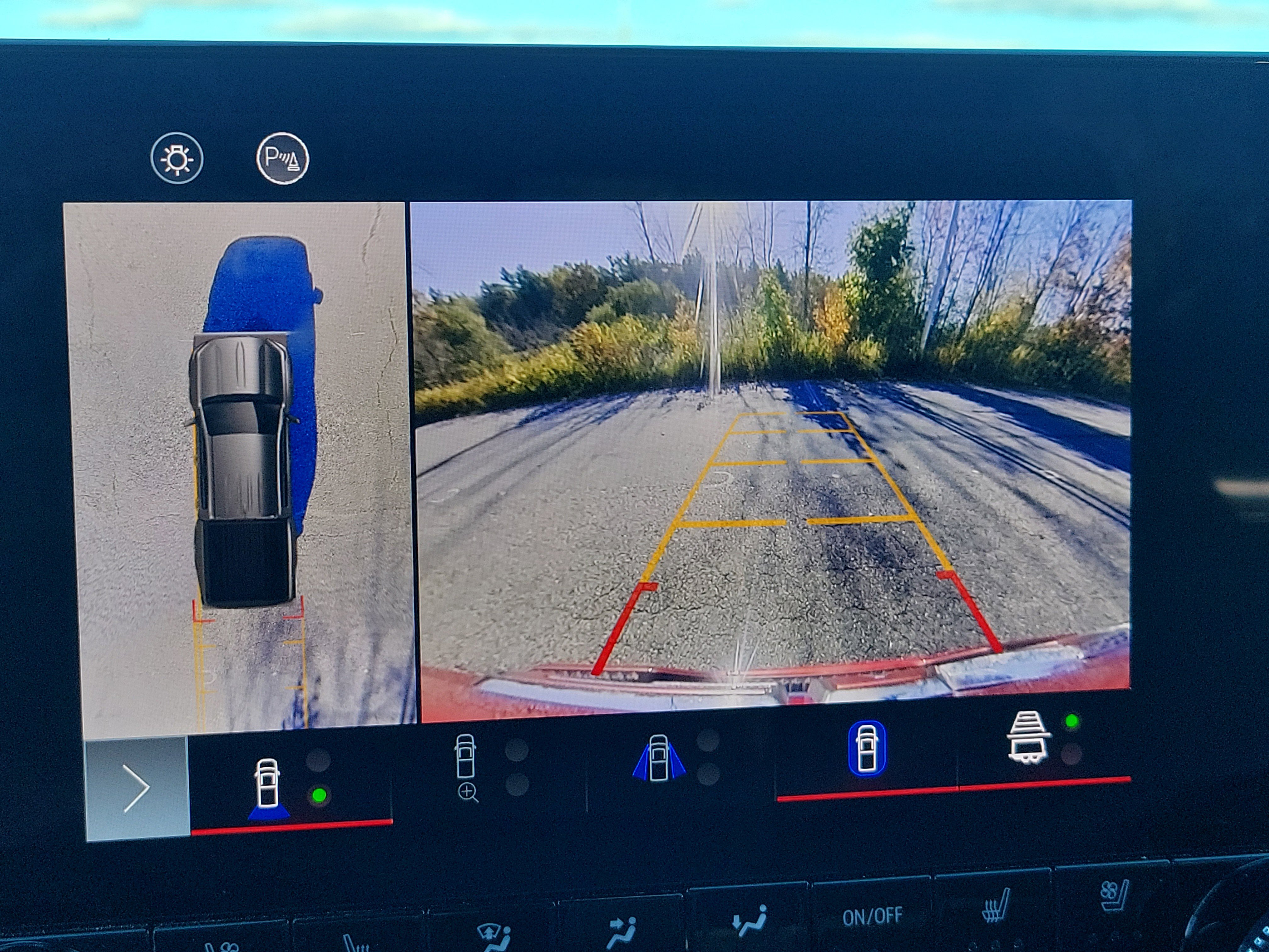 Certified 2024 GMC Canyon Denali image 26