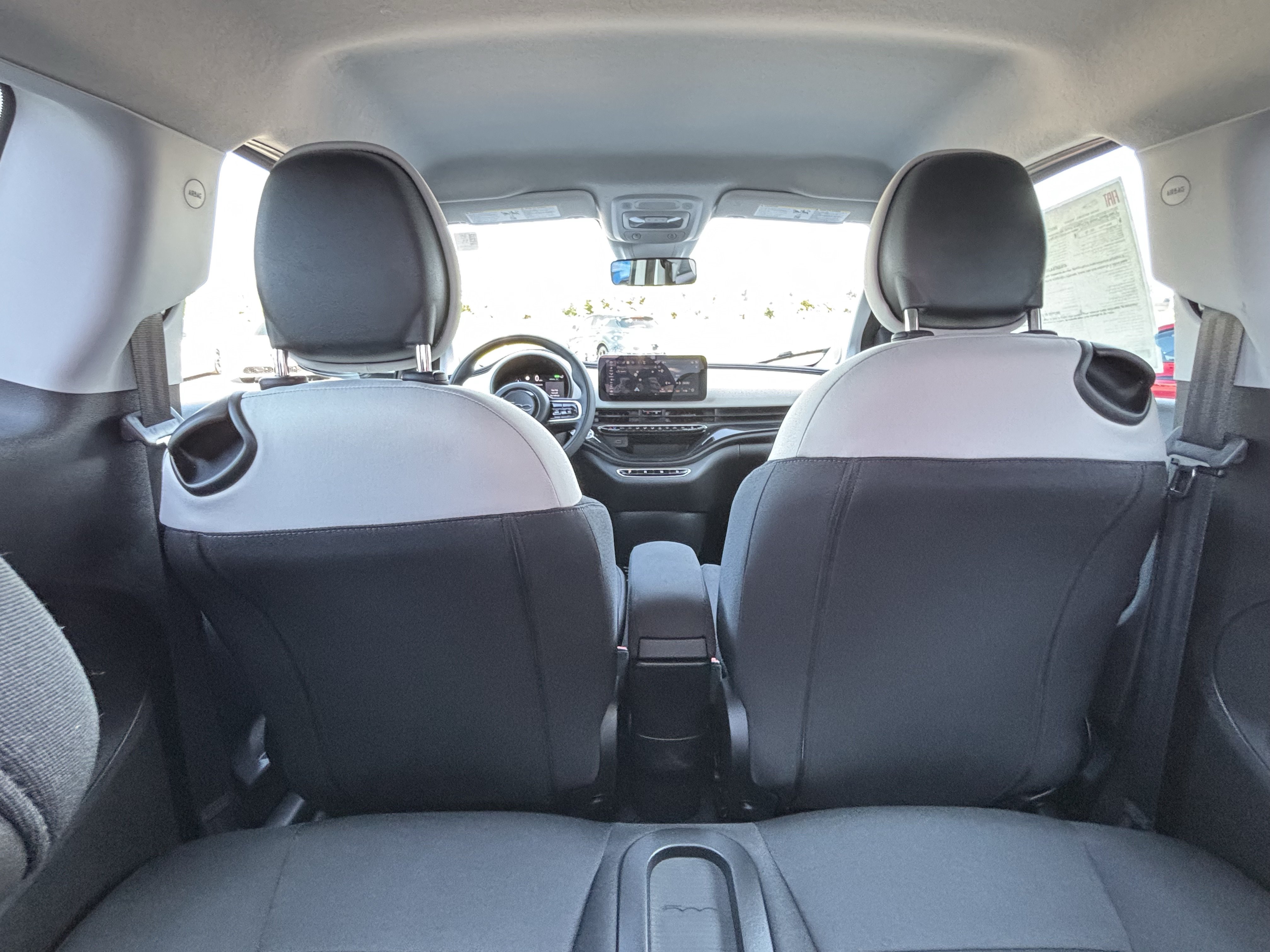 New 2026 FIAT 500 e w/ Comfort Group FWD image 36