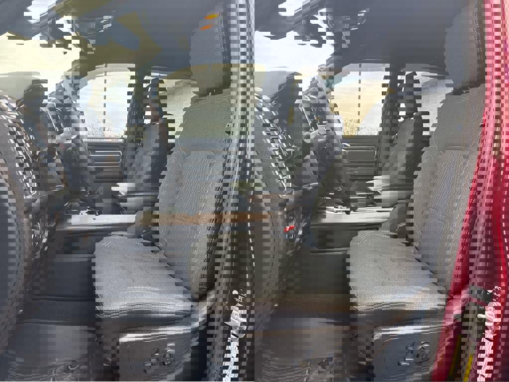 Used 2022 RAM 1500 Big Horn image 4