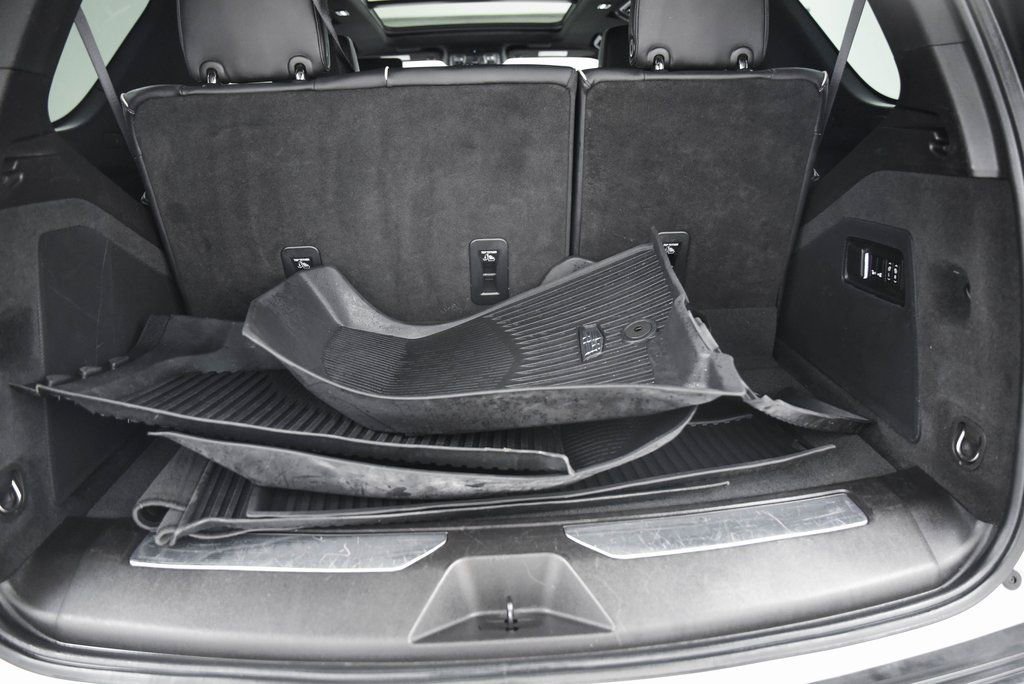 Used 2021 Cadillac Escalade Sport w/ Driver Assist Tech Package AWD/4WD image 13