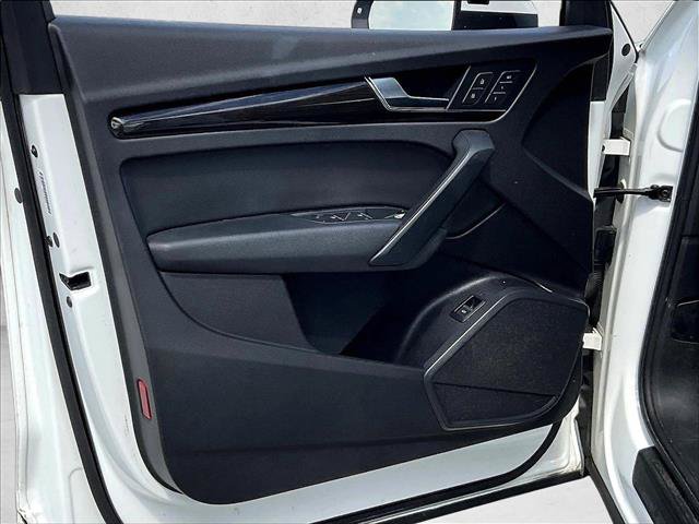 Used 2019 Audi Q5 2.0T Premium w/ Convenience Package AWD/4WD image 14