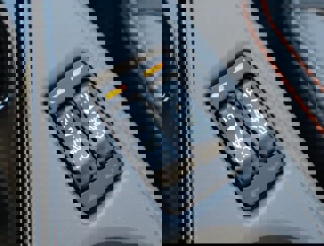 Certified 2025 Subaru Crosstrek 2.5i Limited w/ Popular Package #4A image 13