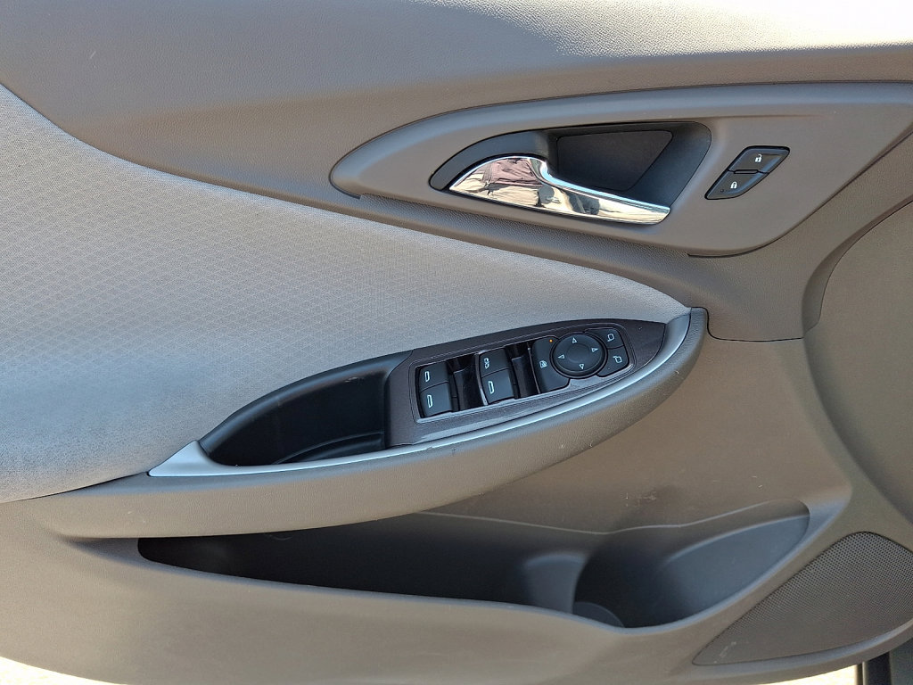 Used 2024 Chevrolet Malibu LT image 23