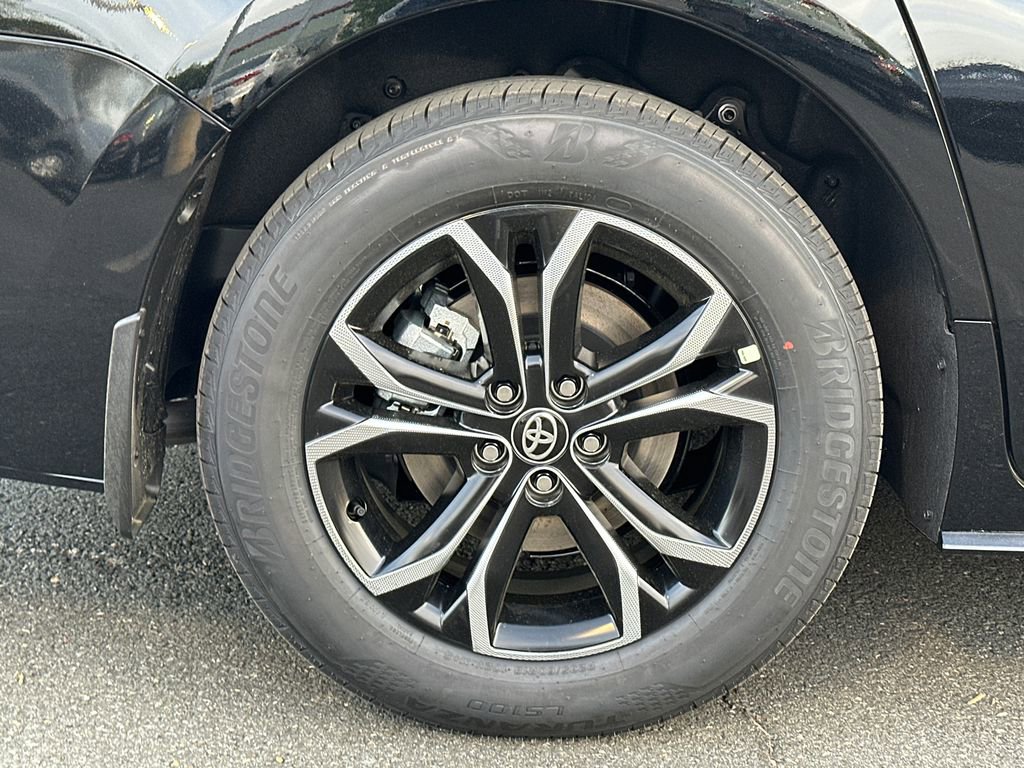 New 2026 Toyota Sienna Platinum image 8