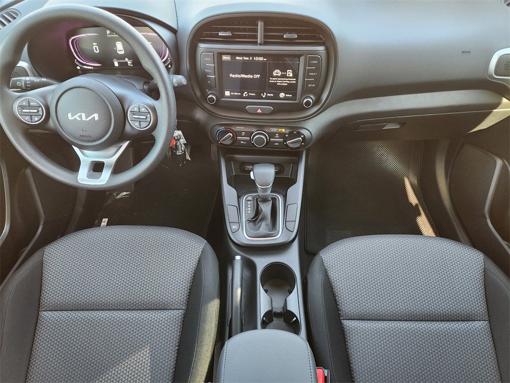 New 2025 Kia Soul LX image 19