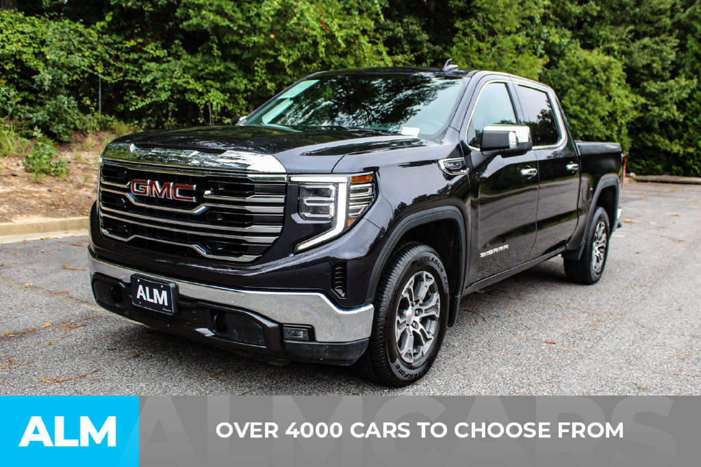 Used 2025 GMC Sierra 1500 SLT RWD image 2