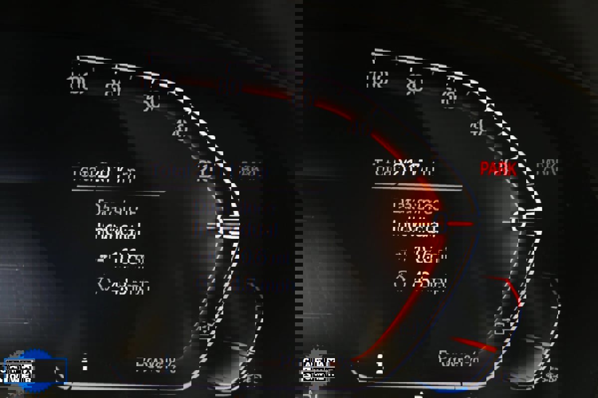 Used 2022 BMW 540i xDrive w/ M Sport Package image 44