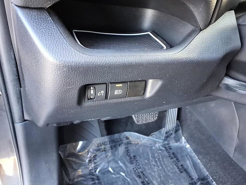 Used 2024 Toyota RAV4 XLE image 12