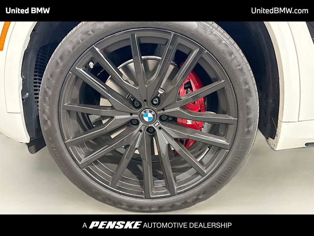 Used 2024 BMW X5 xDrive40i w/ M Sport Package AWD/4WD image 2