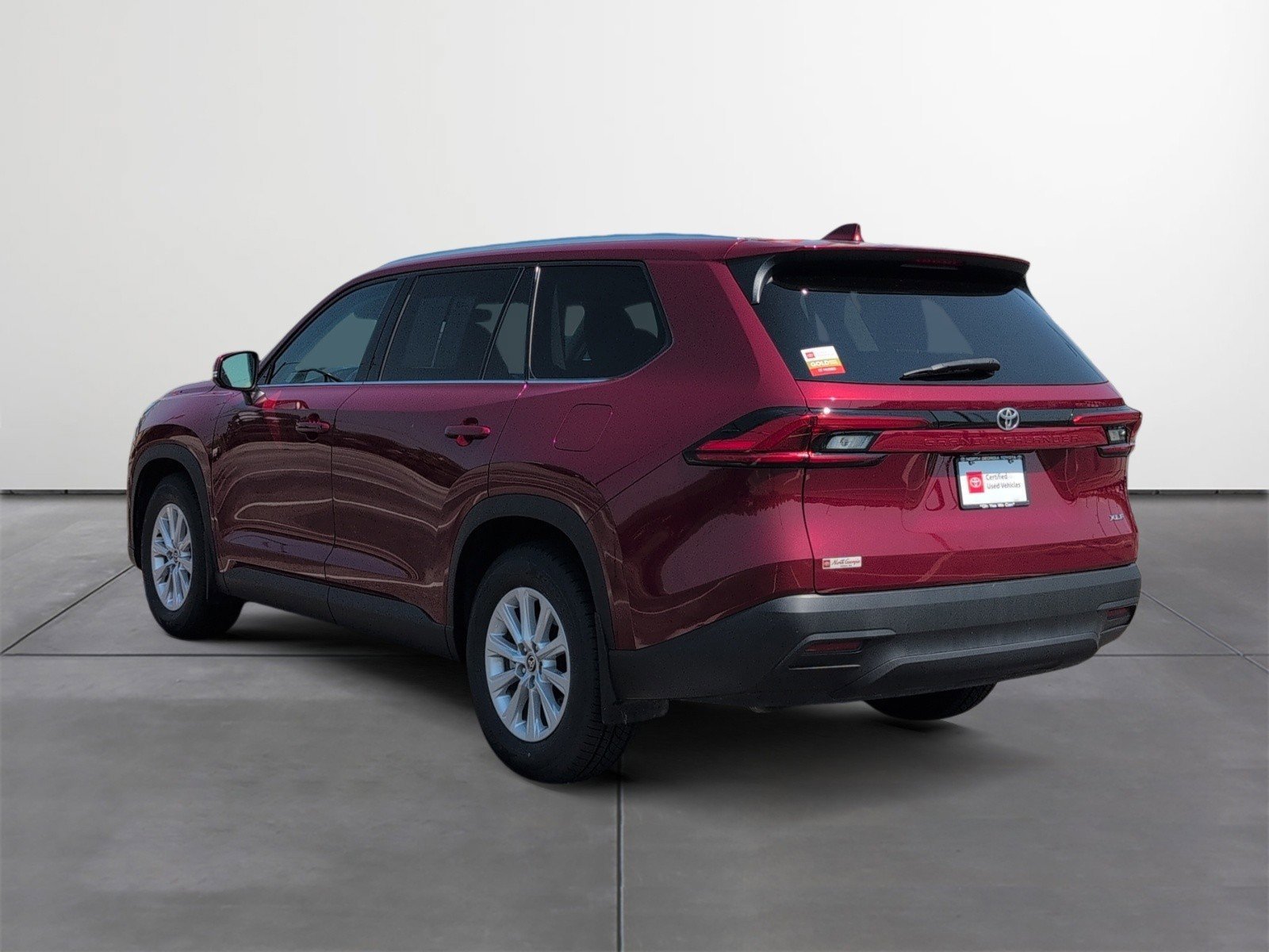 Certified 2024 Toyota Grand Highlander XLE FWD image 4