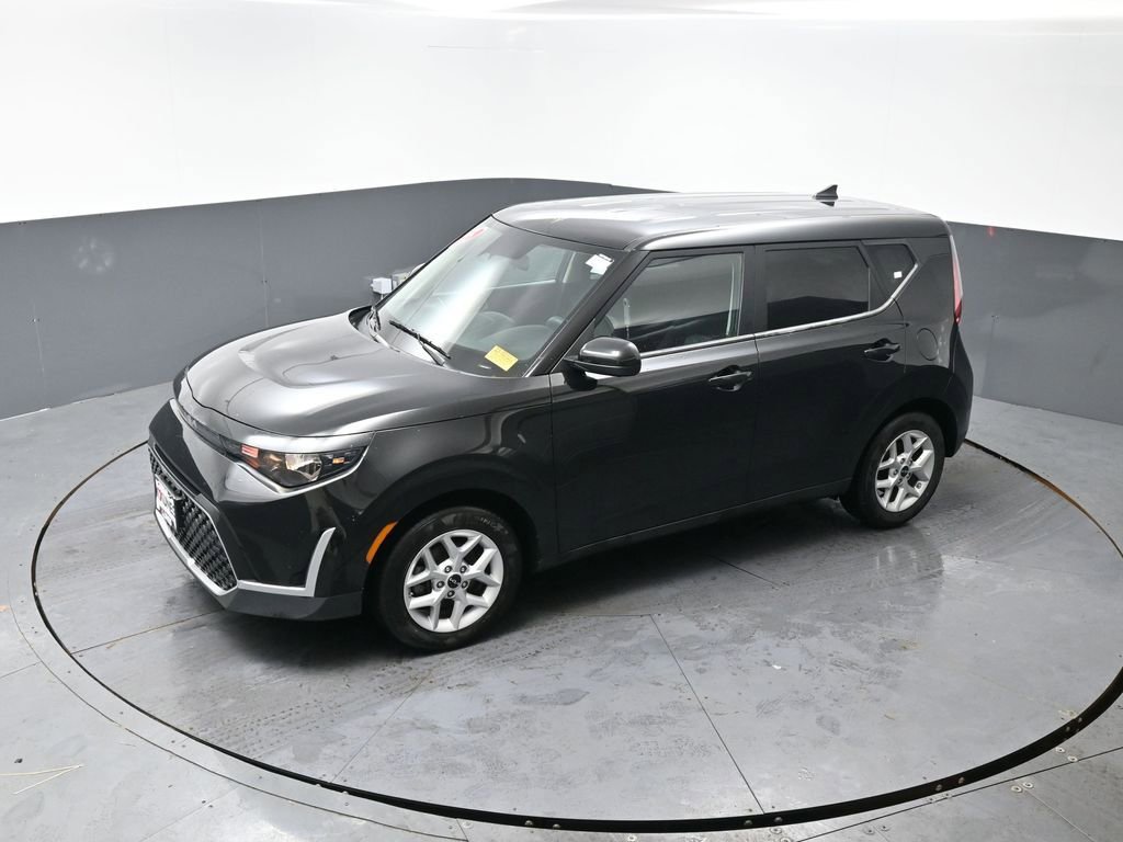 Used 2025 Kia Soul LX w/ LX Technology Package image 43