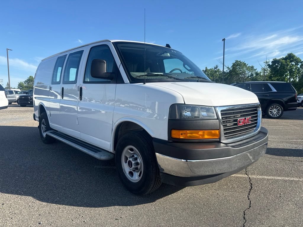 Used 2024 GMC Savana 2500 w/ Driver Convenience Package RWD video 1