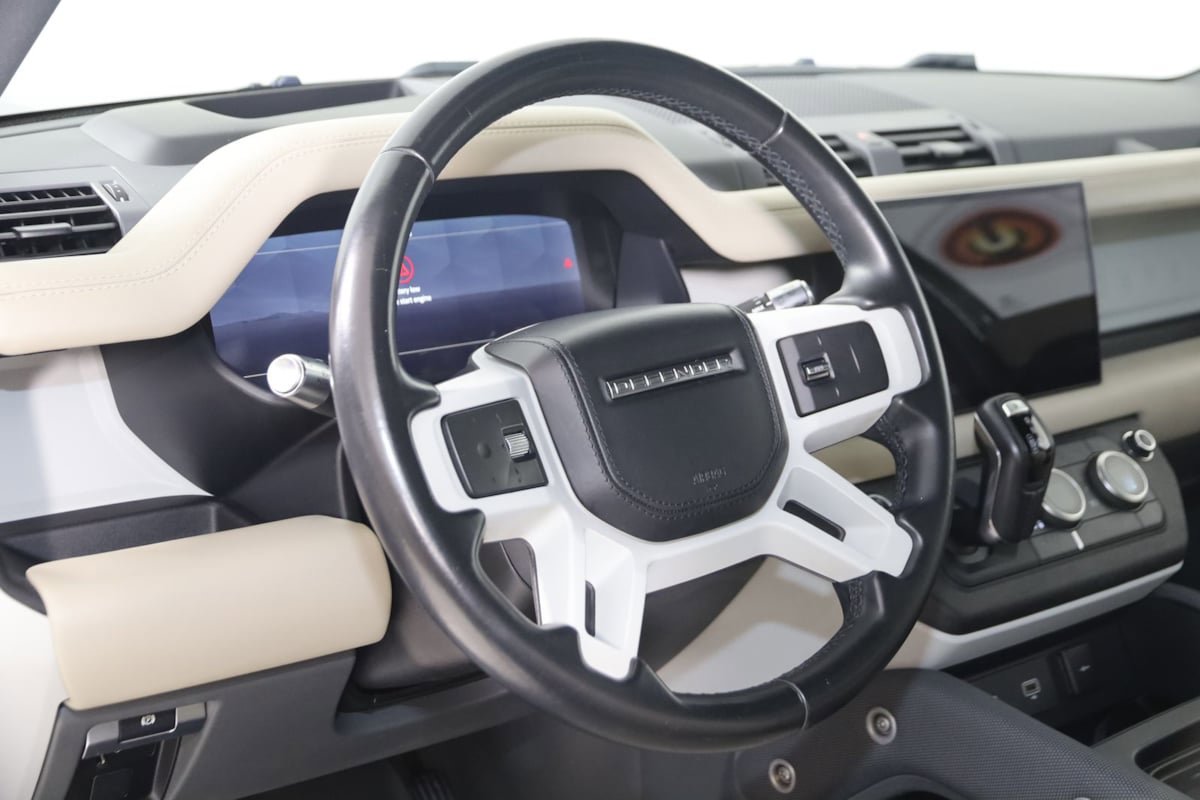 Used 2022 Land Rover Defender 110 X-Dynamic HSE image 6