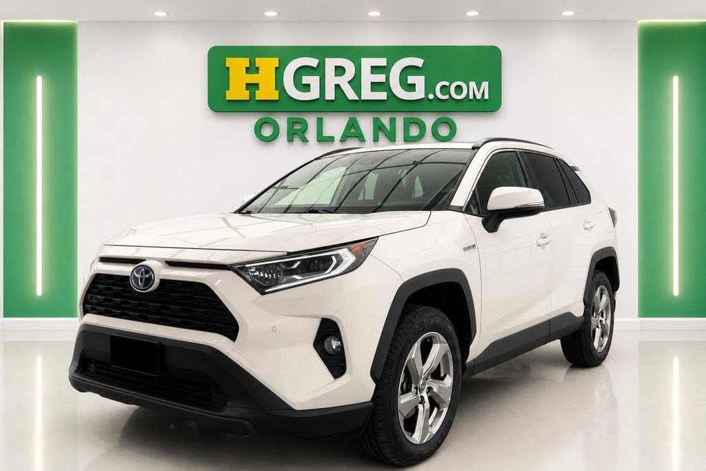Used 2021 Toyota RAV4 XLE Premium AWD/4WD image 4