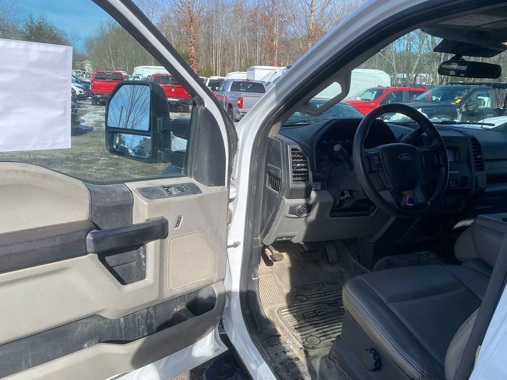 Used 2020 Ford F550 4x4 Regular Cab Super Duty w/ Power Equipment Group image 10