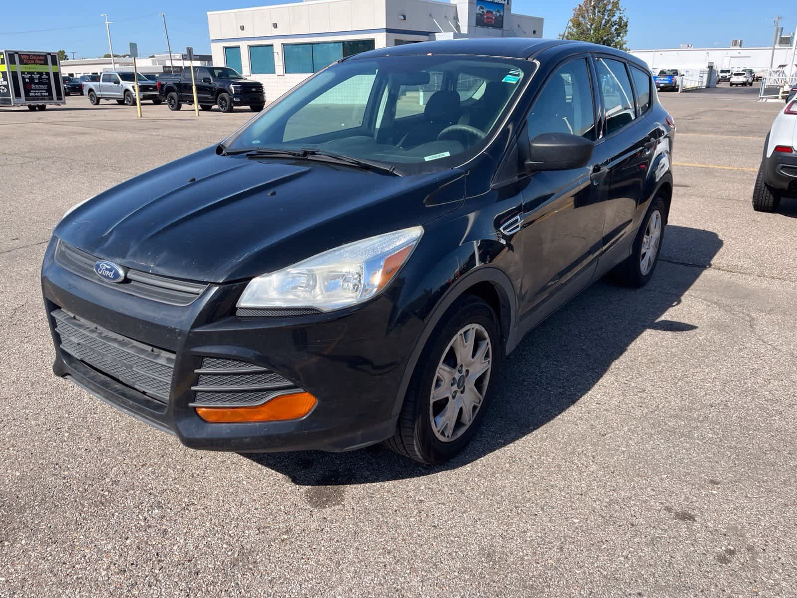 Used 2016 Ford Escape S FWD image 1