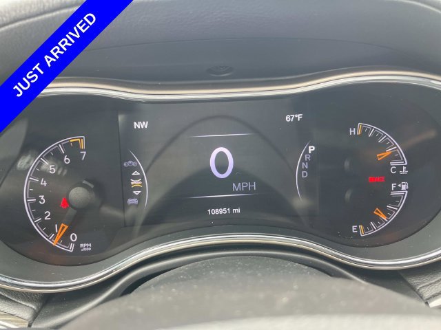 Used 2016 Jeep Grand Cherokee Overland AWD/4WD image 37